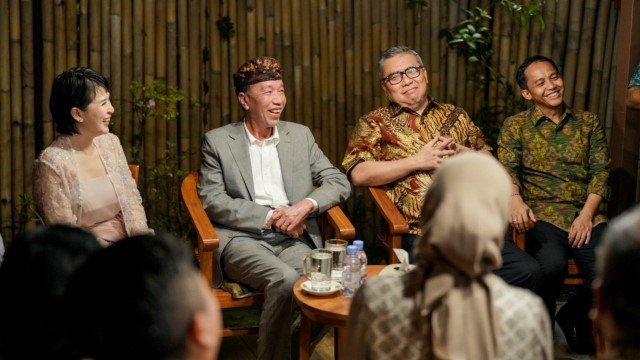 Bagaimana Jokowi Merayu Kader NasDem ke PSI: Rekayasa Politik, Citra Baru, dan Perebutan Arah Politik!