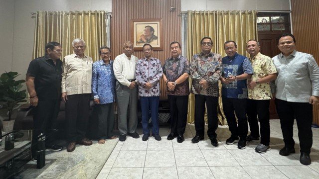 Parade 11 Purnawirawan Jenderal di Kantor Mahfud MD, Sinyal Darurat Selamatkan Polri?