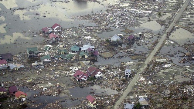 Tsunami 100 Meter Hantam Ambon, Ini Kesaksian Warga Rasakan Kiamat!