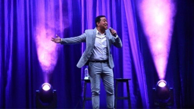 4 Kontroversi Materi Stand-Up Comedy Pandji Pragiwaksono yang Bikin Heboh!