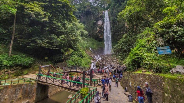 10 Tempat Healing di Pulau Jawa yang Bikin Pikiran Auto Fresh