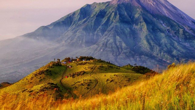 10 Tempat Healing di Pulau Jawa yang Bikin Pikiran Auto Fresh