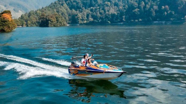 10 Tempat Healing di Pulau Jawa yang Bikin Pikiran Auto Fresh