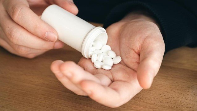 Jangan Sembarangan! 5 Cara Minum Obat yang Benar Agar Efeknya Maksimal