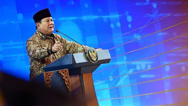 Prabowo: Rakyat Harus Bangga dengan Prestasi Menteri, Sabtu-Minggu Tetap Rapat!