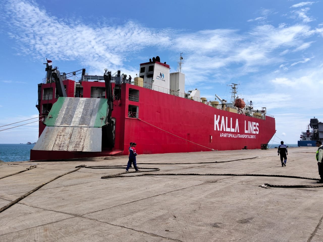 Panduan Lengkap Ekspedisi Cargo Jakarta-Makassar: Tarif Termurah & Layanan Terbaik 2025