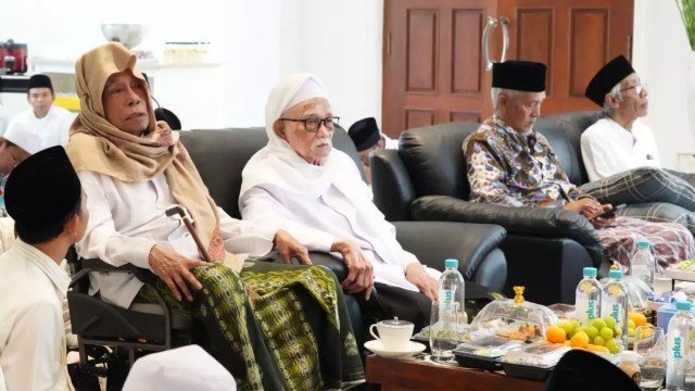 Ulama Sepuh Jatim Enggan Menemui Gus Yahya dan Gus Ipul, Duh!