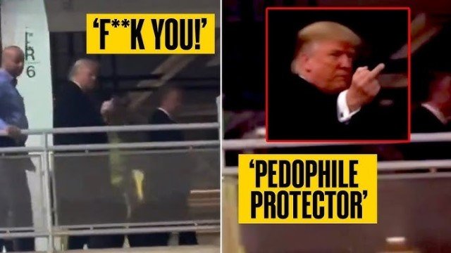 Diteriaki ‘Pelindung Pedofil’, Trump Acungkan Jari Tengah!