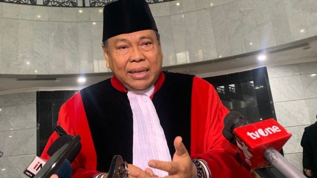 Arief Hidayat: Putusan Batas Usia Capres Cawapres Jadi Titik Awal Indonesia Tidak Baik-Baik Saja!