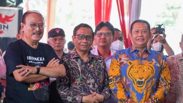 Eros Djarot Peradaban Bangsa Dirusak, Ekonomi Dikuasai Satu Ras, Hukum Dibeli!