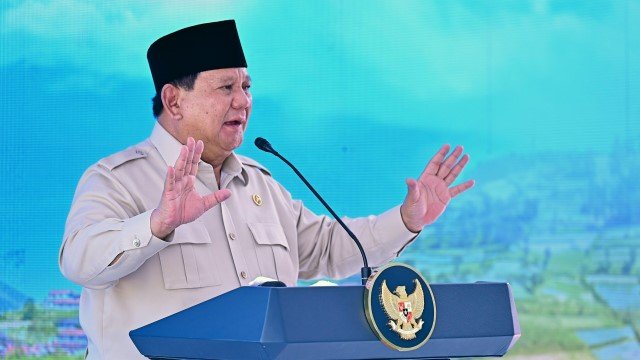 GERAM! Prabowo Sebut 10 Tahun Dana Desa Tak Sampai ke Rakyat, Jokowi Ngapain Aja