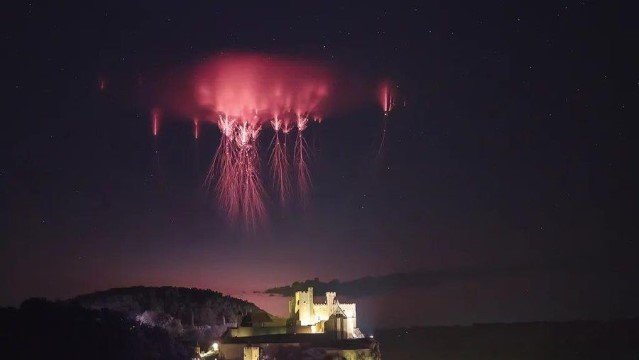 HEBOH Suara Gempa Langit Terdengar ke Banyak Negara, Ilmuwan Ungkap Faktanya!