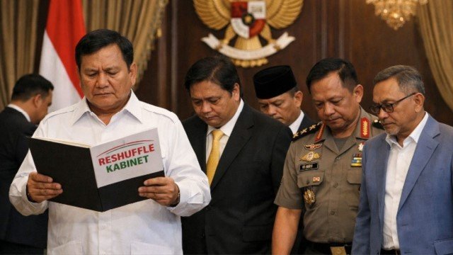 Solusi Jitu Masalah Ekonomi RI Reshuffle Anggota Kabinet Ekonomi Yang Inkompeten Menuju Pertumbuhan 8 Persen!