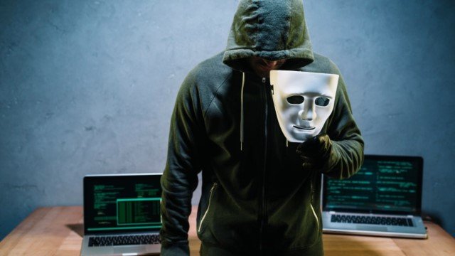 Dana BOS SMAN 2 Prabumulih Hampir Rp1 Miliar Dikuras Hacker, Pelaku Pesta Sabu Saat Ditangkap!