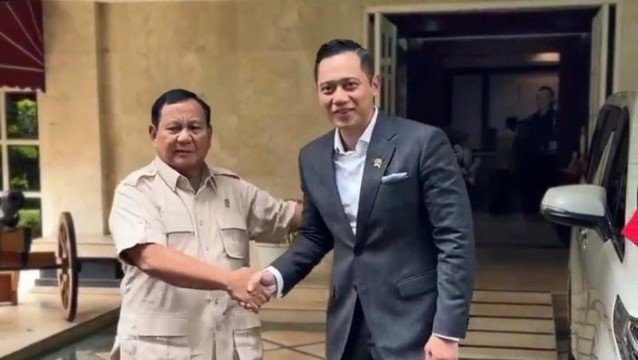 Hendri Satrio Peluang AHY Kalahkan Prabowo di Pilpres 2029 Kecil karena Masih Dibayangi Sosok SBY