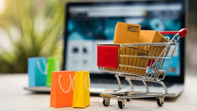 How Independent Online Retailers Are Reshaping the Adult Industry in Europe