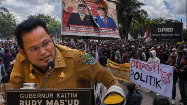 Kaltim Makin Panas! Begini 'Cara Kejam' Gubernur Kaltim 'Bungkam' Kritikan Warganya