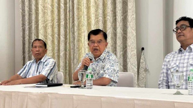 Minta Jokowi Perlihatkan Ijazah, JK: Saya Tidak Melawan, Saya Senior Yang Menasihati