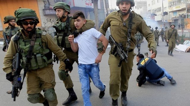 KEJI! Zionis Israel Targetkan Anak Sekolah, Pelajar 14 Tahun Ditembak Mati di Tepi Barat