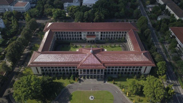 Kampus UGM Bergolak! Dosen Desak Rektor Usir Proyek Dapur MBG Jangan Jadikan Kampus Alat Politik