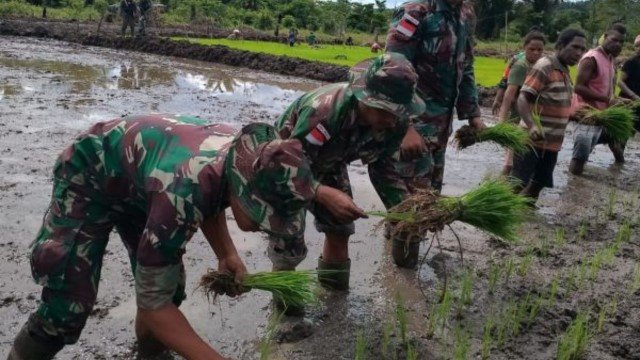 Tamparan Keras Jaleswari untuk TNI: Berhenti Urus Sawah, Tugas Kalian Bertempur dan Membunuh Musuh!
