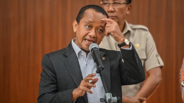 Bahlil Naik Pitam! Kesal Dicecar Pertanyaan Kapan Harga Pertamax Turun