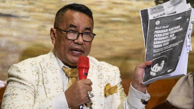Hotman Ngaku Ada ‘Orang Dekat Solo’ Minta Video Roy Suryo-Tifa Dihapus