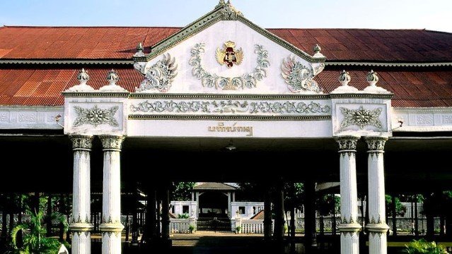 Keraton Yogyakarta Dibobol Maling Saat Subuh Harta Karun Bersejarah Raib!