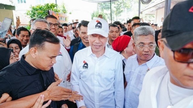 Kritik Paling Sadis! Pengamat UMY Telanjangi Safari Politik Jokowi & PSI Taktik Licik Amankan Oligarki Lewat Politik 'Bagi Uang'