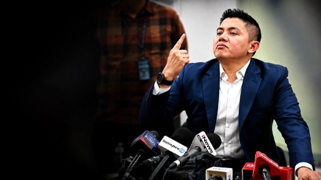 Sikap Seskab Teddy Bikin Elus Dada! Tak Punya Tata Krama dan Abaikan Protokoler