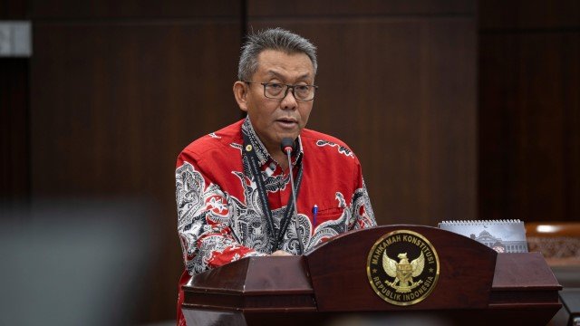 Tak Berkutik! Argumen 'Dewa' Ahli Hukum Tata Negara Pro-MBG Malah Kalah Telak di Hadapan Hakim MK