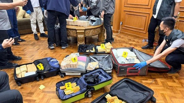 Fantastis! Ini Rincian ‘Harta Karun’ yang Disita Kortas Tipidkor Polri dalam Penggeledahan Rumah Sentul