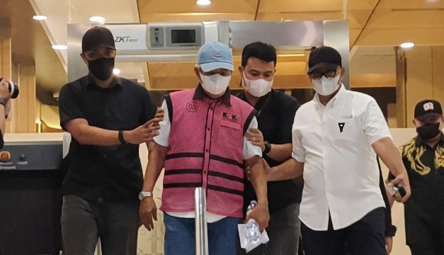 ‘Gatekeeper’ Nurman Herin Resmi Jadi Tersangka TPPU, Pusaran Kasus Eks Jampidsus Febrie Makin Menggila!