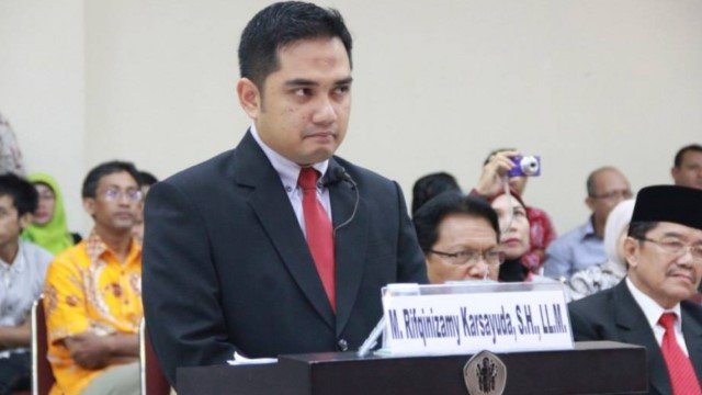 Gaya Sok Suci! Anggota DPR Rifqinizamy Karsayuda Kritik ASN, Dugaan Ijazah Palsunya Kembali Terbongkar