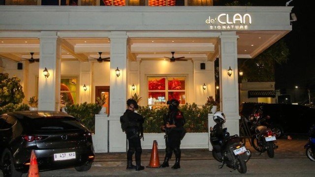 Gerebek Kafe di Cipete: 7 Fakta Mencengangkan di Balik Penggeledahan Terkait 3 Kasus Besar!