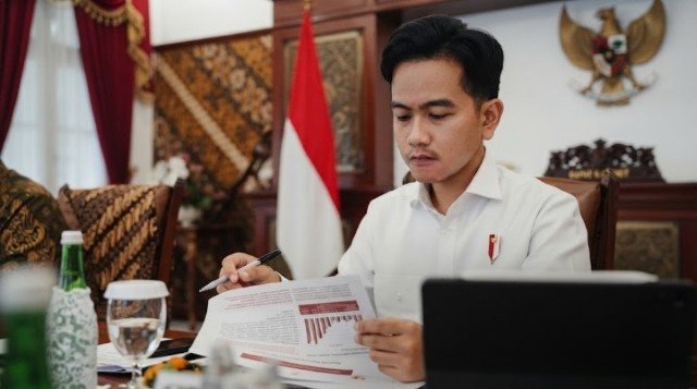 Pasang Badan Tapi Nyerah Gibran Disebut Pilih 'Mati' Ketimbang Lanjutkan Bela Program MBG!