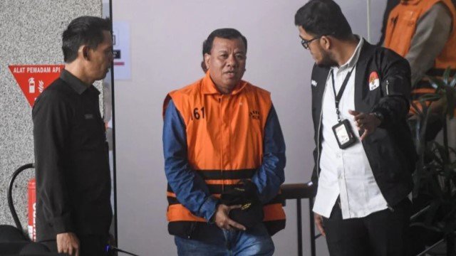 Viral Lagi Video Suhardiman Amby Minta Koruptor Digantung, Kini Malah Pakai Rompi Oranye!