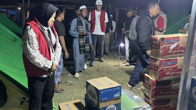 Aksi Nyata di Tengah Bencana Ganjar dan Risma Gercep Bantu Korban Gempa NTT, Jokowi Si Raja Timor dan PSI Dicari-Cari!