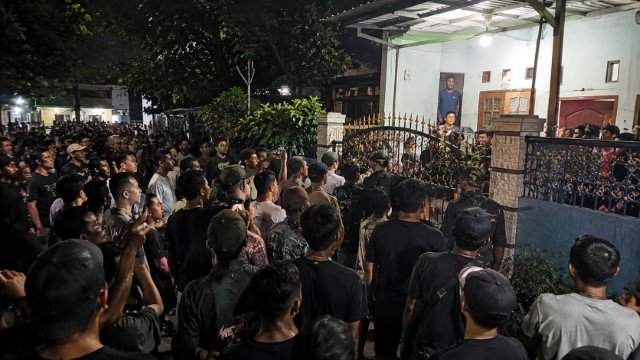 Bekasi Mencekam! Rumah MC Kontes Hafal Al-Qur'an Berhadiah Miras Digeruduk 200 Orang