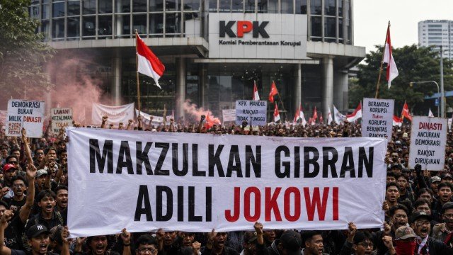 Gelombang Aksi di KPK Menggugat Pelemahan Hukum, Desak Usut Skandal Besar Era Jokowi Hingga Opsi Pemakzulan Gibran!