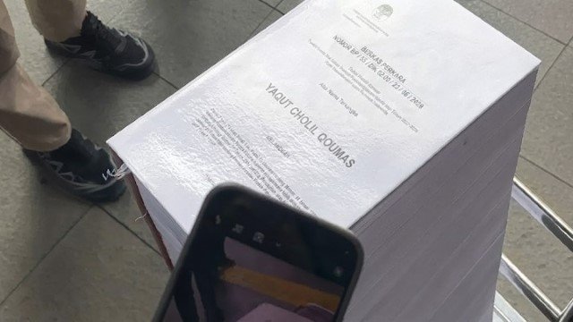 HEBOH Berkas Dakwaan Yaqut Sangat Tebal, Dibawa KPK ke PN Jakpus dengan Troli