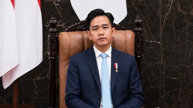Hadiah Sayembara Ijazah Gibran Naik Jadi Rp199 Juta Tunjukkan atau Mundur dari Kursi Wapres!