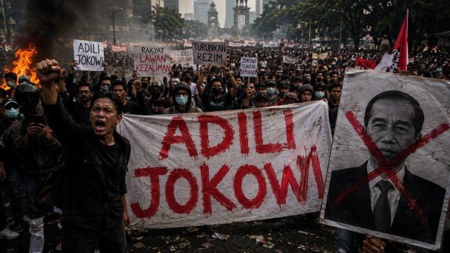 Utang Menggunung Warisan Jokowi Bikin Indonesia Nyaris Bangkrut Dia Perusak Bangsa, Harus Ditangkap dan Diadili!