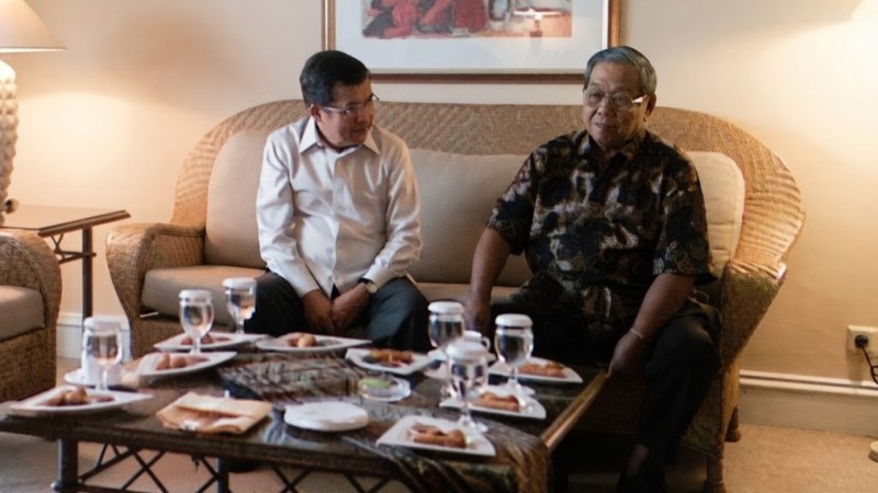 Purbaya Masih Mending, Publik Ungkit Kembali Drama Gus Dur Saat Depak Jusuf Kalla dari Kursi Menteri